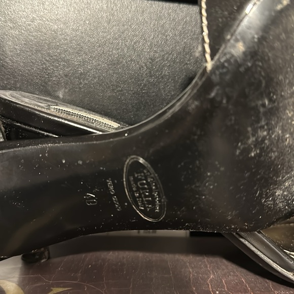 Black Furla slides gently used. - Picture 2 of 2